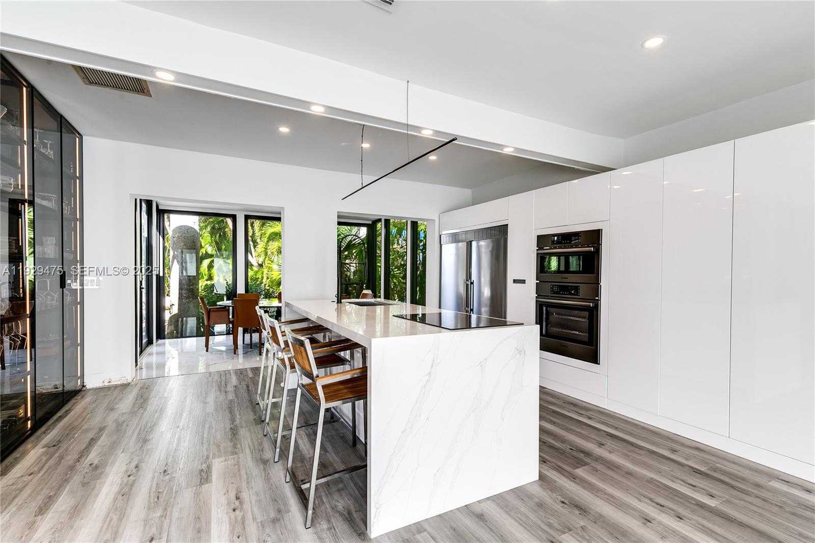 Imagen de Pequeño Objeto