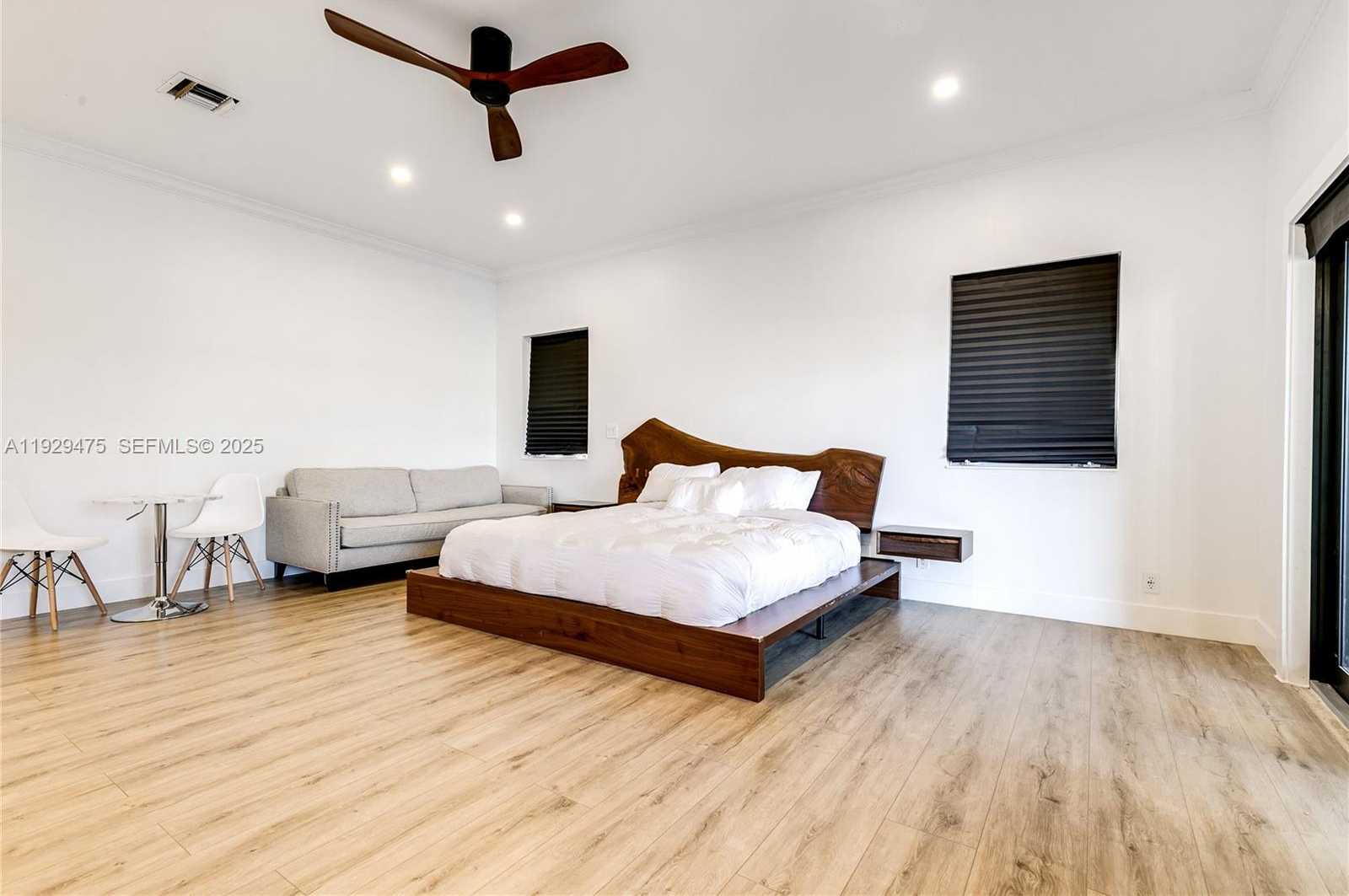 Imagen de Pequeño Objeto