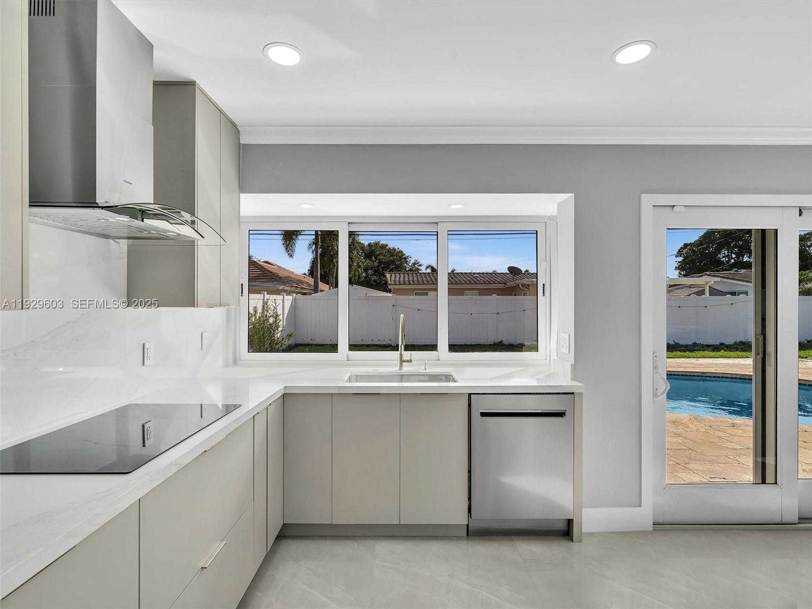 Small Image of 2144 NORTH EAST 64TH ST, Fort Lauderdale Number 11