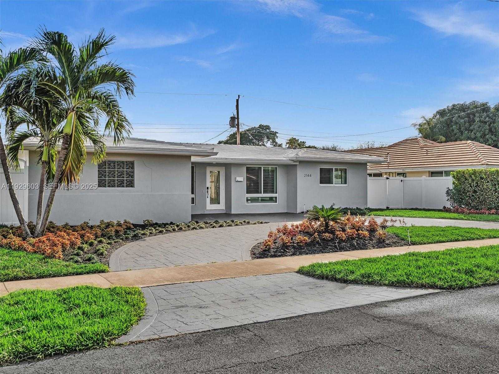 Small Image of 2144 NORTH EAST 64TH ST, Fort Lauderdale Number 3
