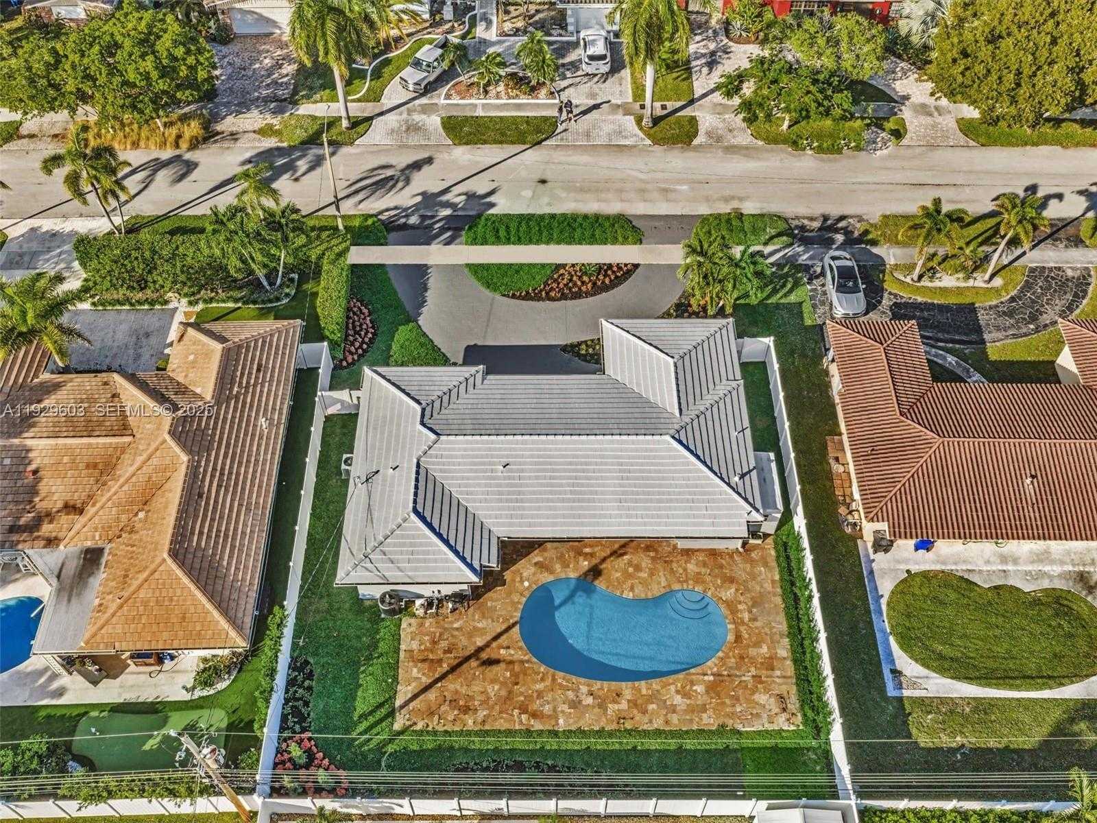 Small Image of 2144 NORTH EAST 64TH ST, Fort Lauderdale Number 33