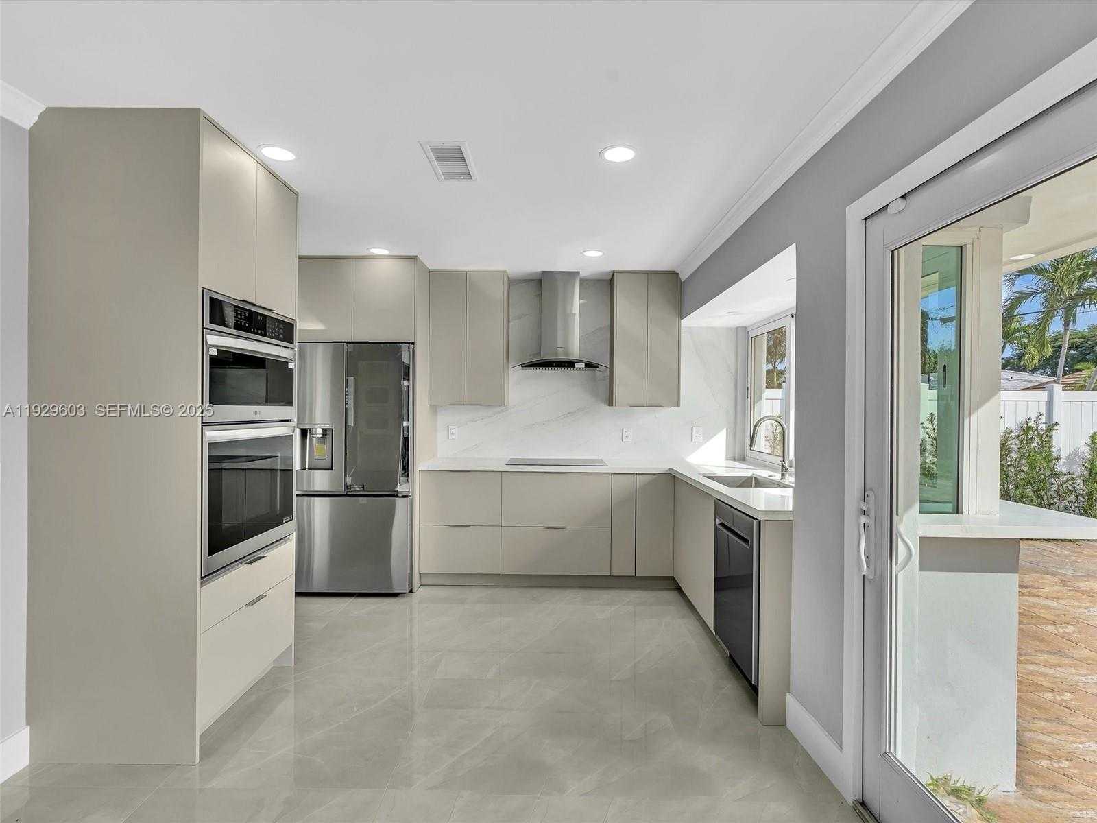 Small Image of 2144 NORTH EAST 64TH ST, Fort Lauderdale Number 9