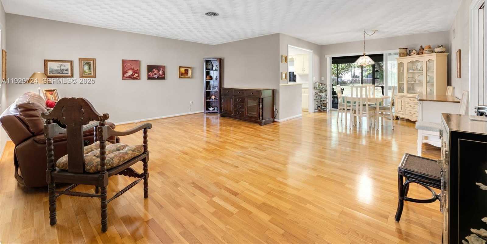 Small Image of 8345 SOUTH WEST 98TH ST, Miami Number 6