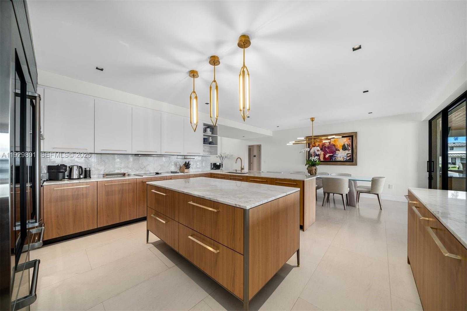 Small Image of 1995 NORTH EAST 118TH RD, North Miami Number 15