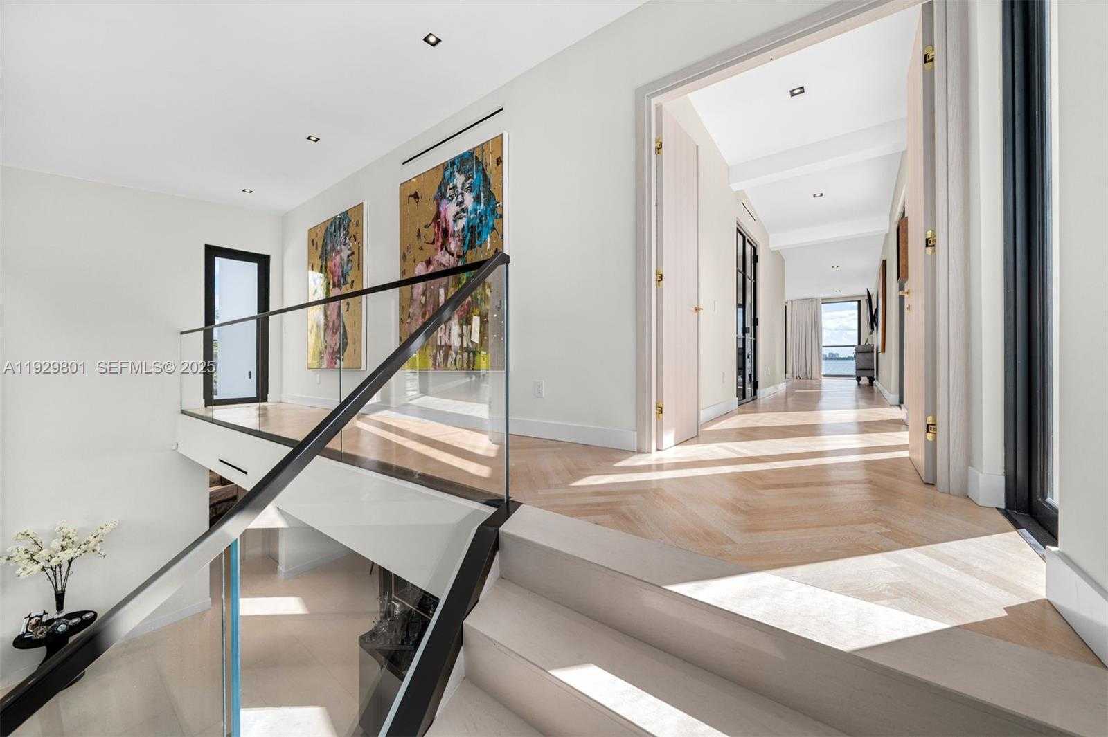 Small Image of 1995 NORTH EAST 118TH RD, North Miami Number 21