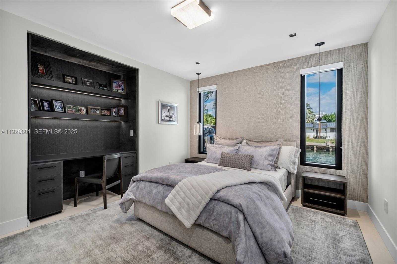 Small Image of 1995 NORTH EAST 118TH RD, North Miami Number 28