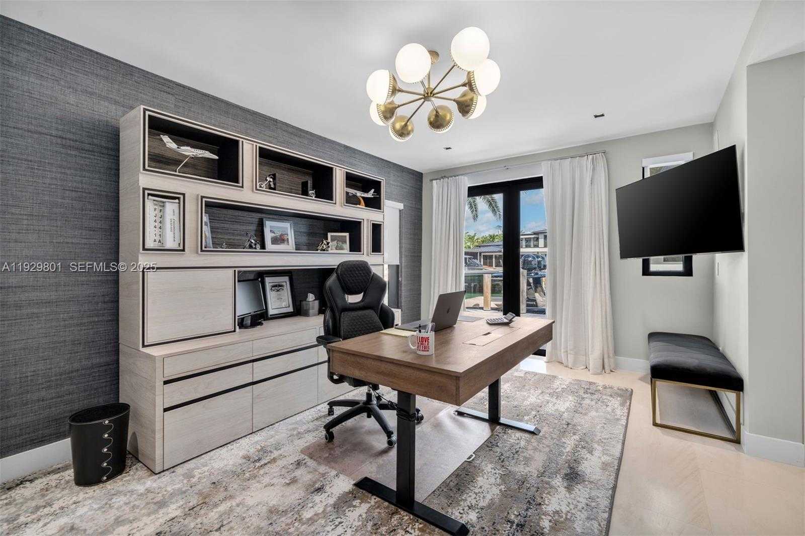 Small Image of 1995 NORTH EAST 118TH RD, North Miami Number 30