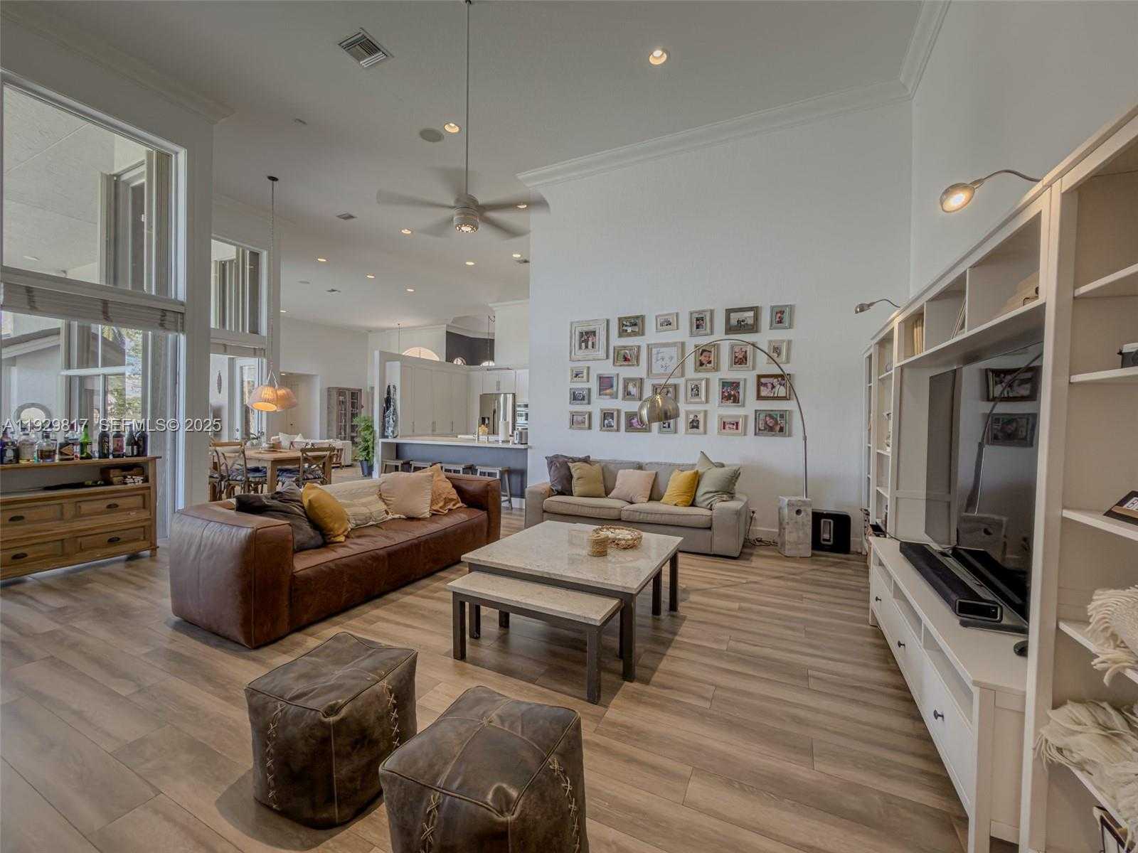 Small Image of 2950 MEDINAH, Weston Number 37