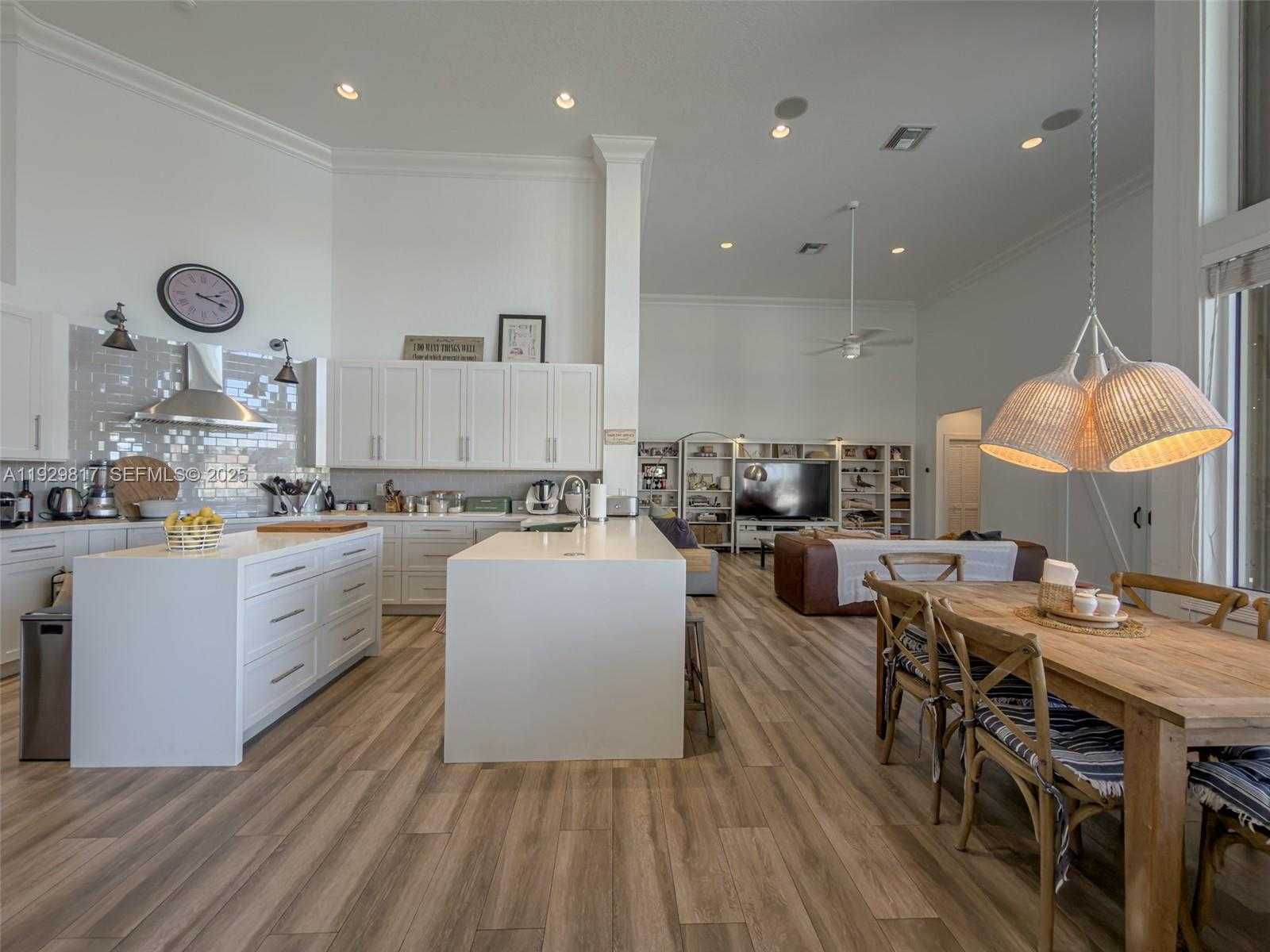 Small Image of 2950 MEDINAH, Weston Number 39