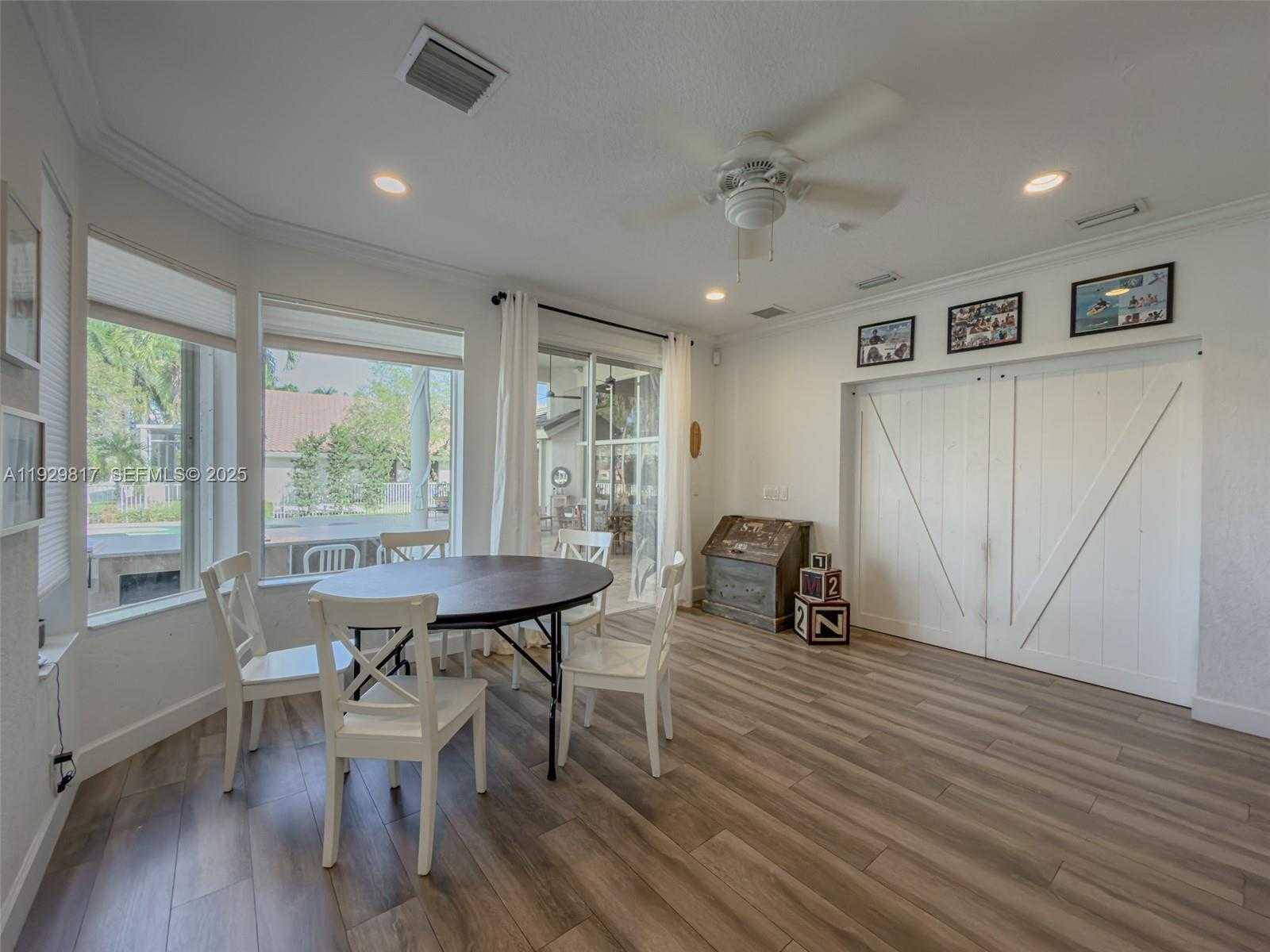 Small Image of 2950 MEDINAH, Weston Number 49