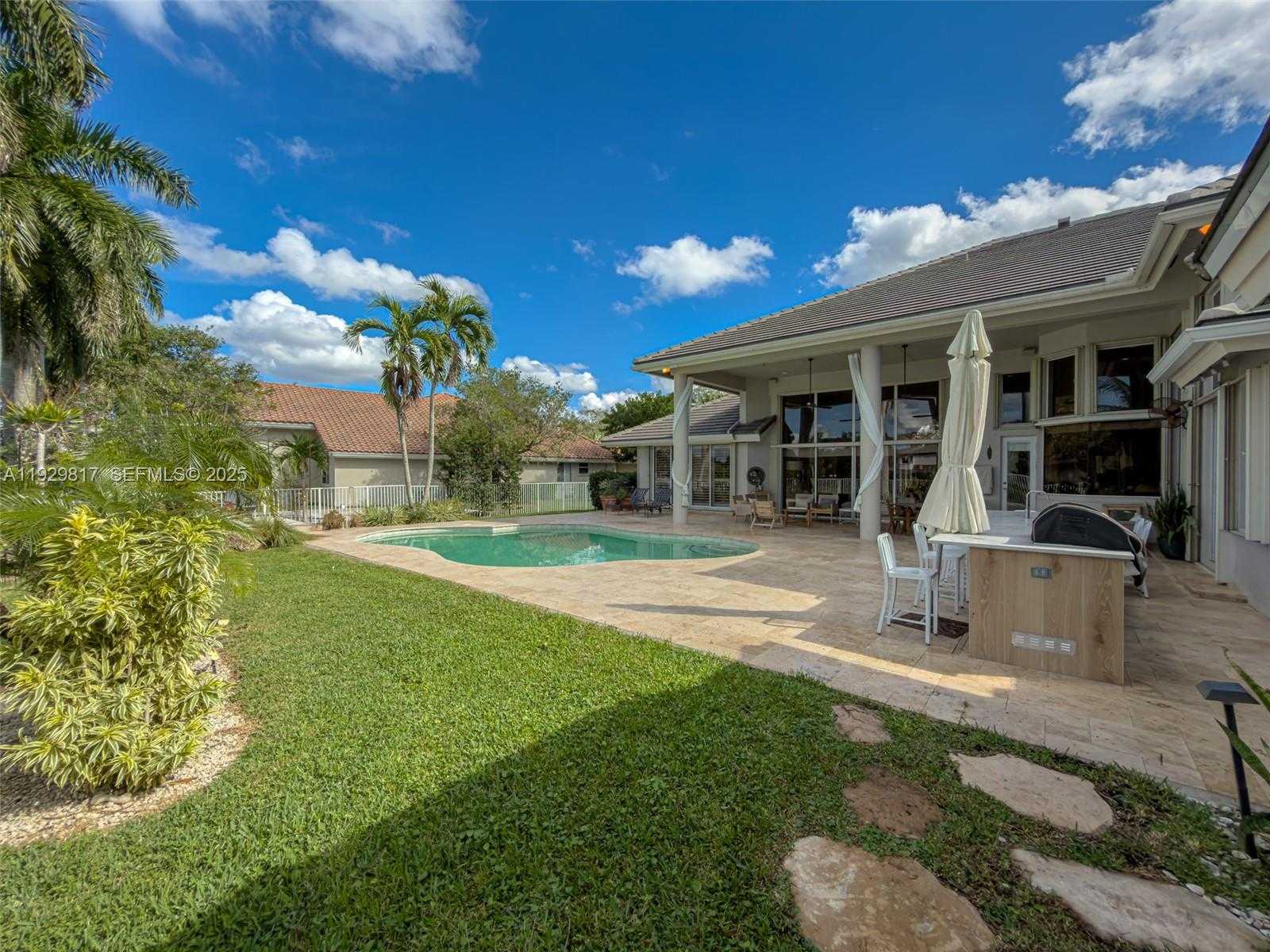 Small Image of 2950 MEDINAH, Weston Number 69