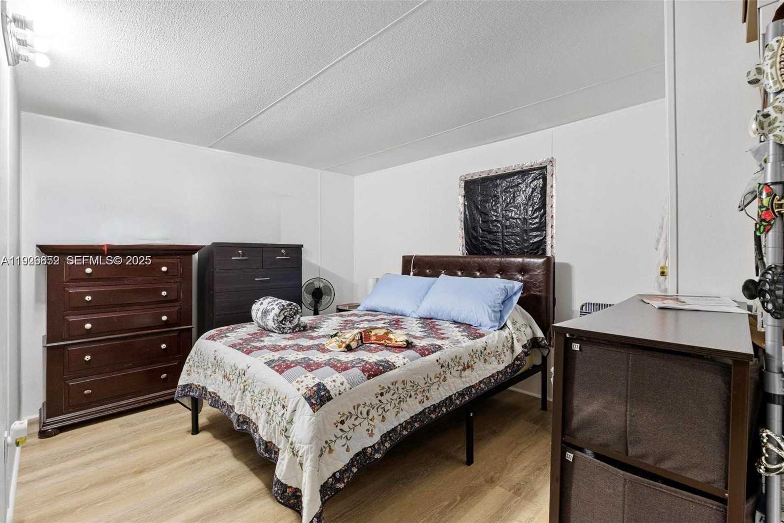 Small Image of 17350 SOUTH WEST 232ND ST LOT 29, Miami Number 15