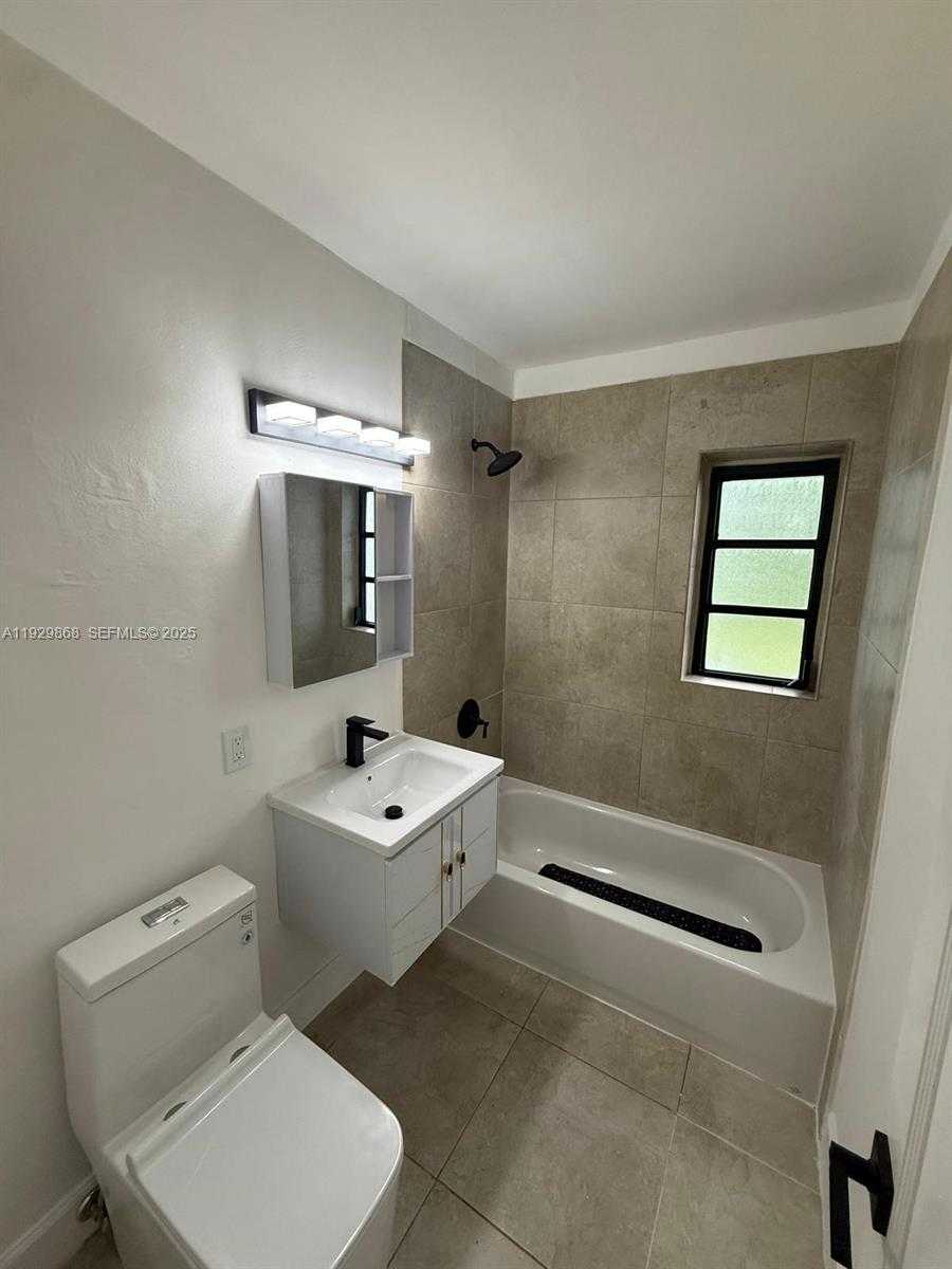 Imagen de Pequeño Objeto