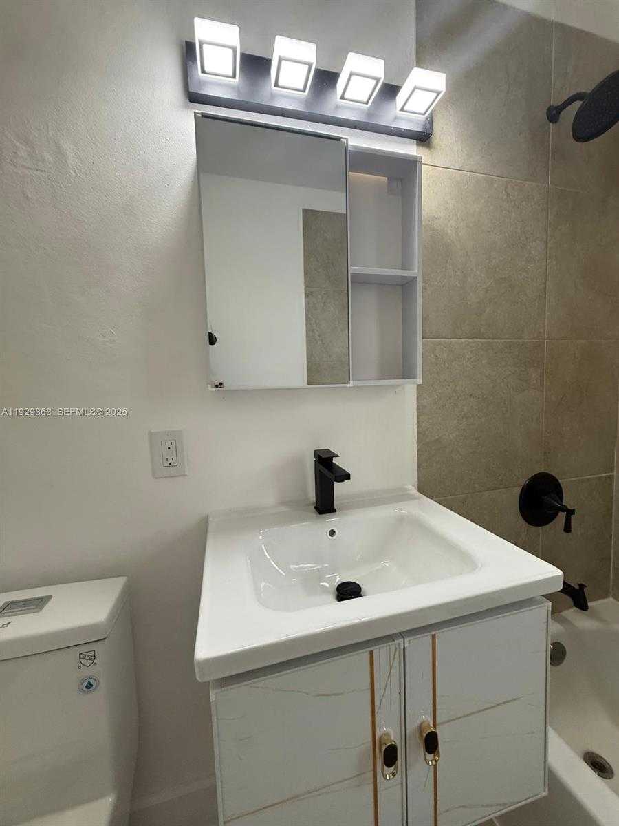 Imagen de Pequeño Objeto