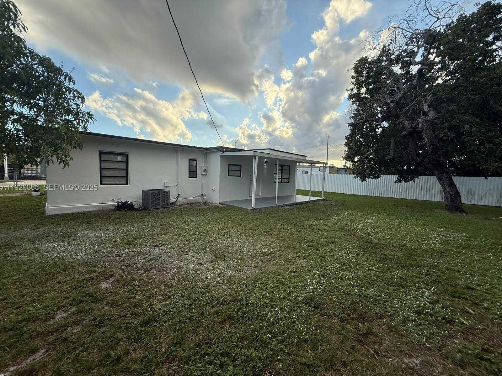 Imagen de Pequeño Objeto