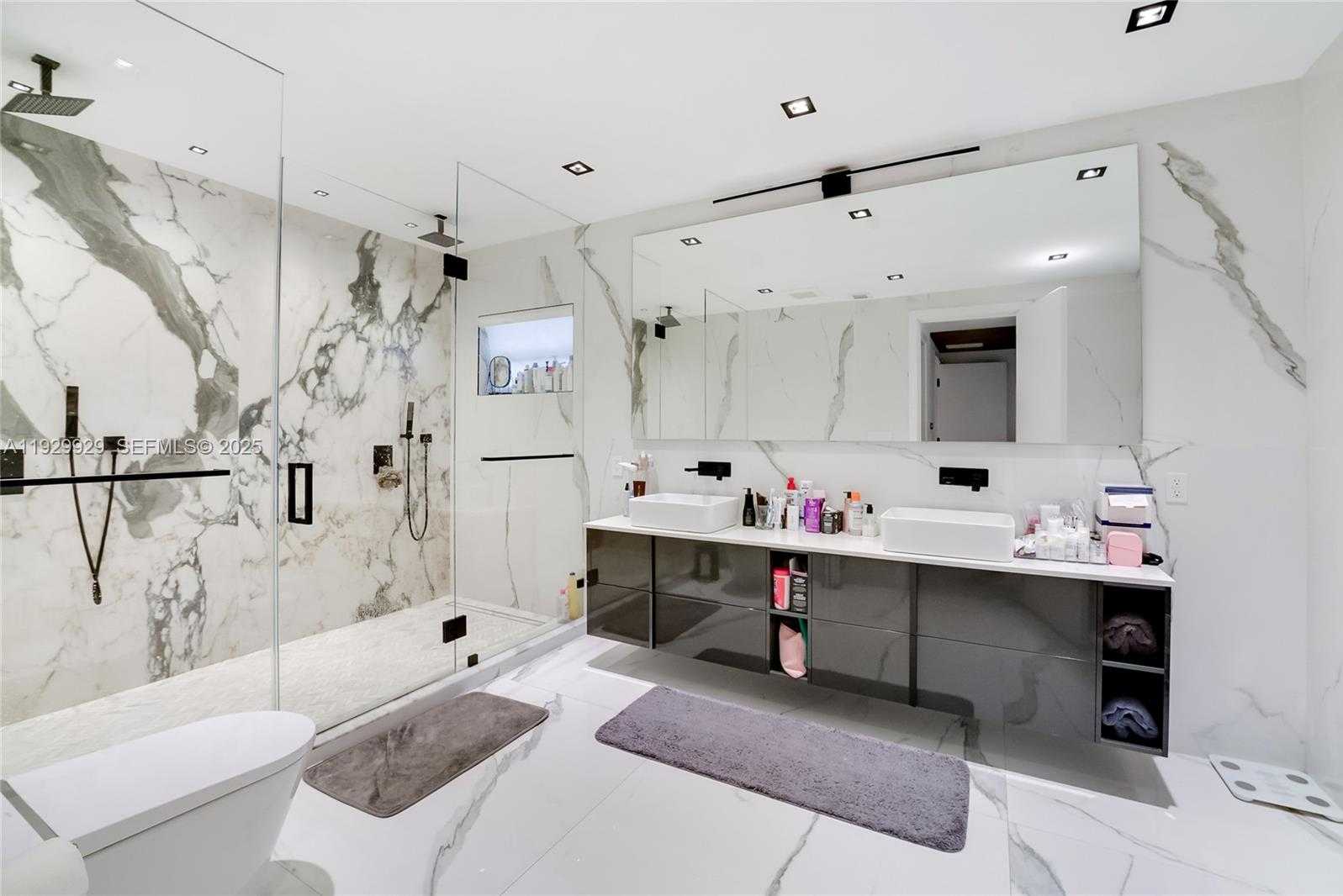 Small Image of 431 LAYNE BLVD, Hallandale Beach Number 10