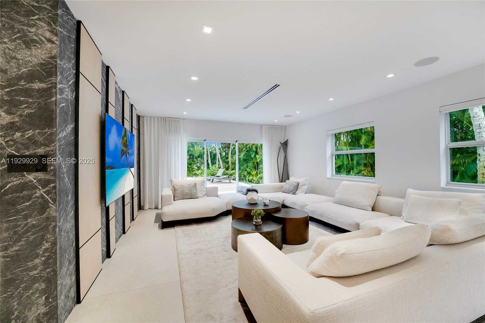 Small Image of 431 LAYNE BLVD, Hallandale Beach Number 5