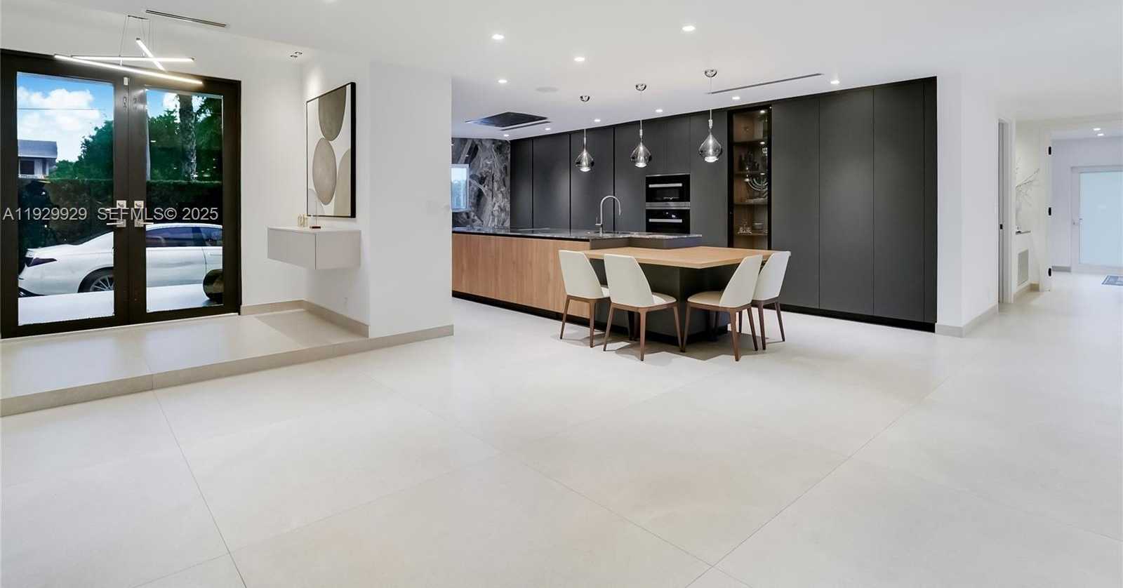 Small Image of 431 LAYNE BLVD, Hallandale Beach Number 6