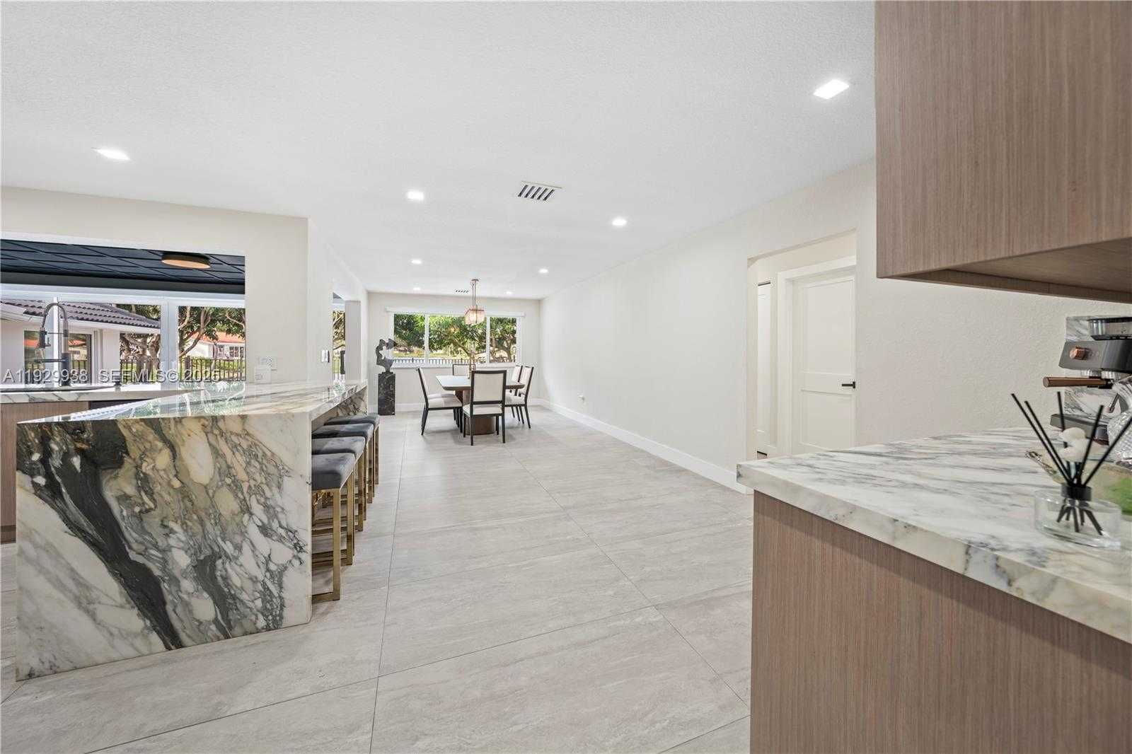 Imagen de Pequeño Objeto