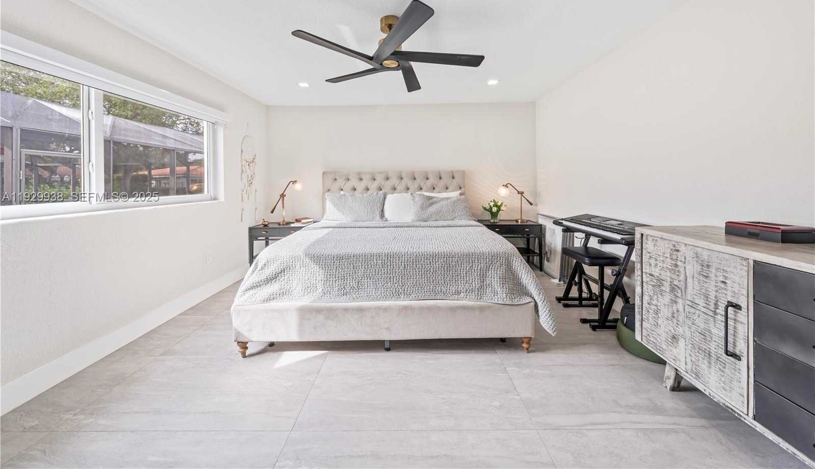 Imagen de Pequeño Objeto