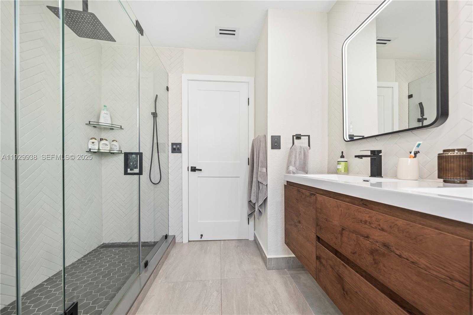 Imagen de Pequeño Objeto