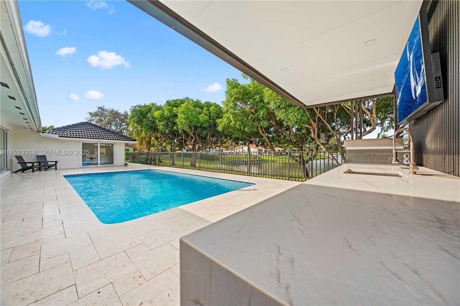 Imagen de Pequeño Objeto