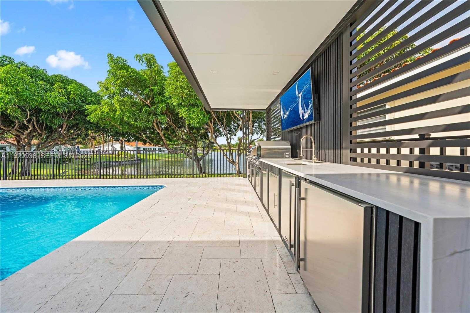 Imagen de Pequeño Objeto