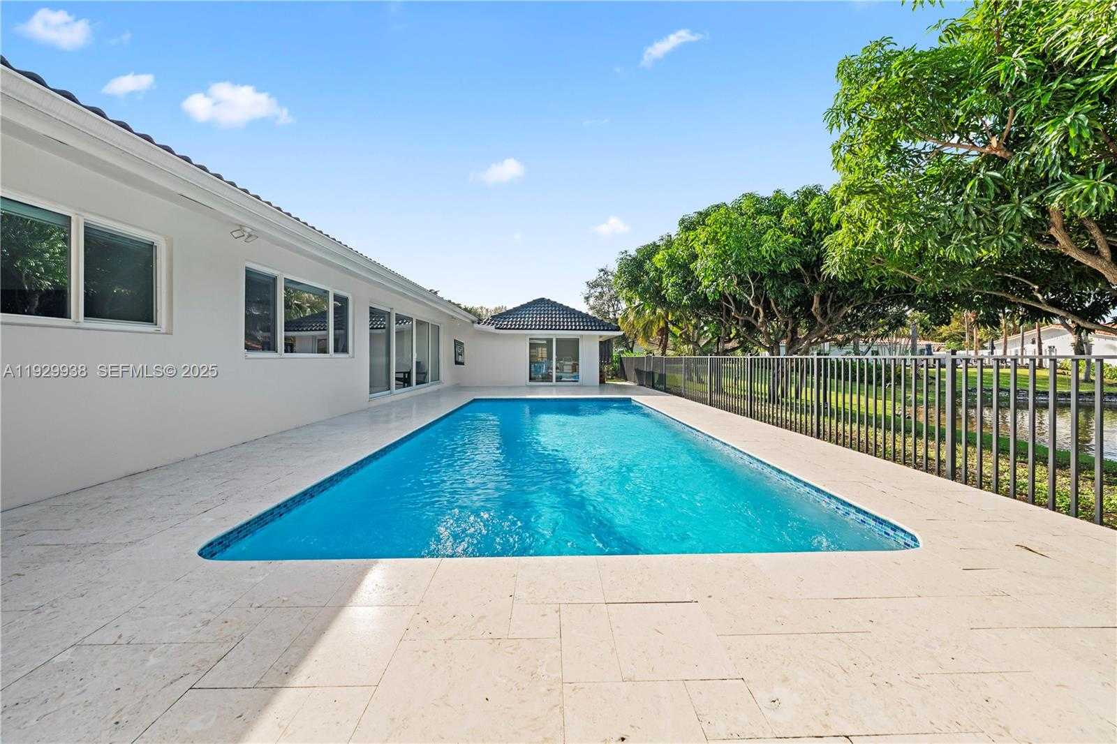 Imagen de Pequeño Objeto