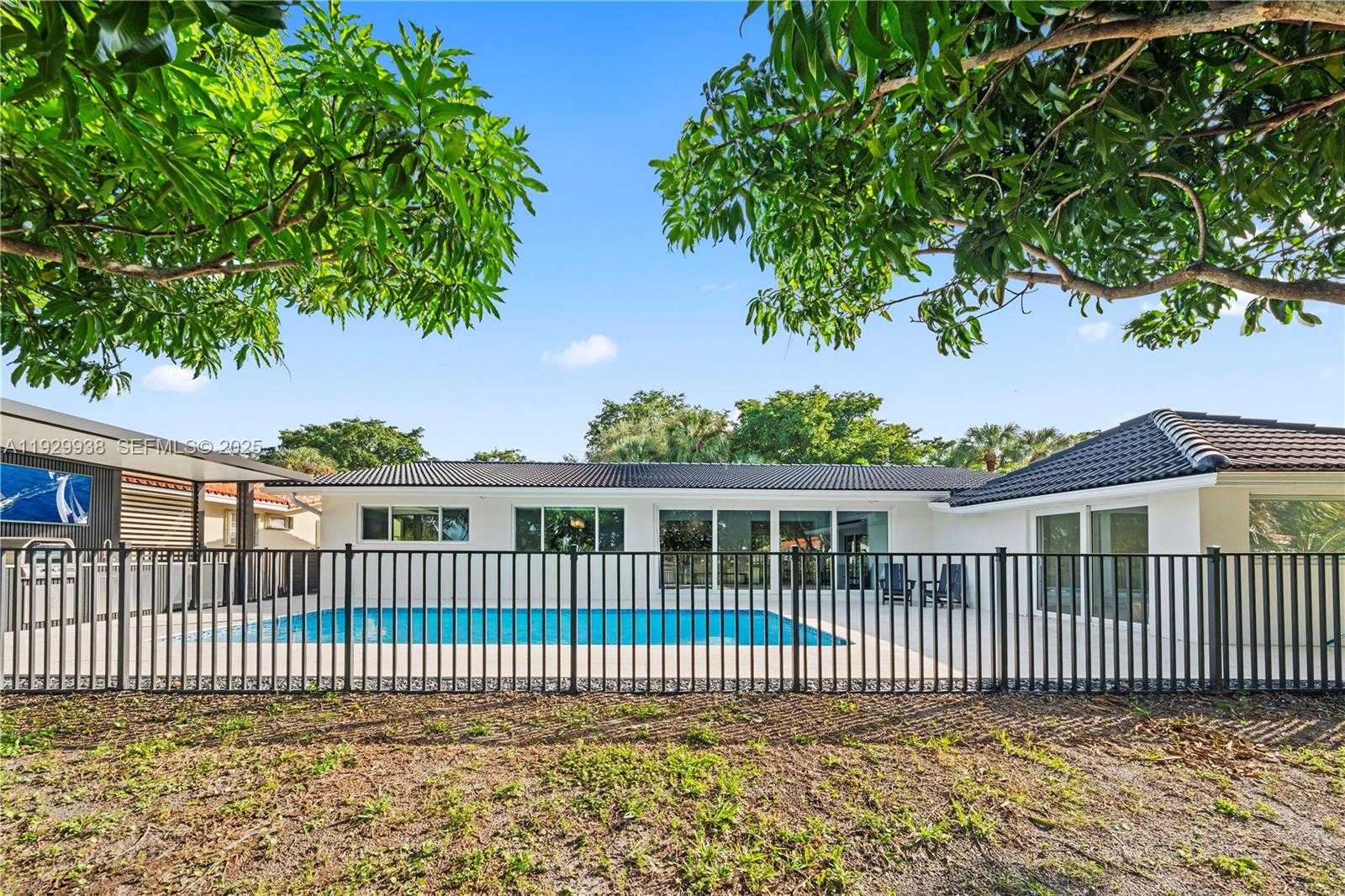 Imagen de Pequeño Objeto