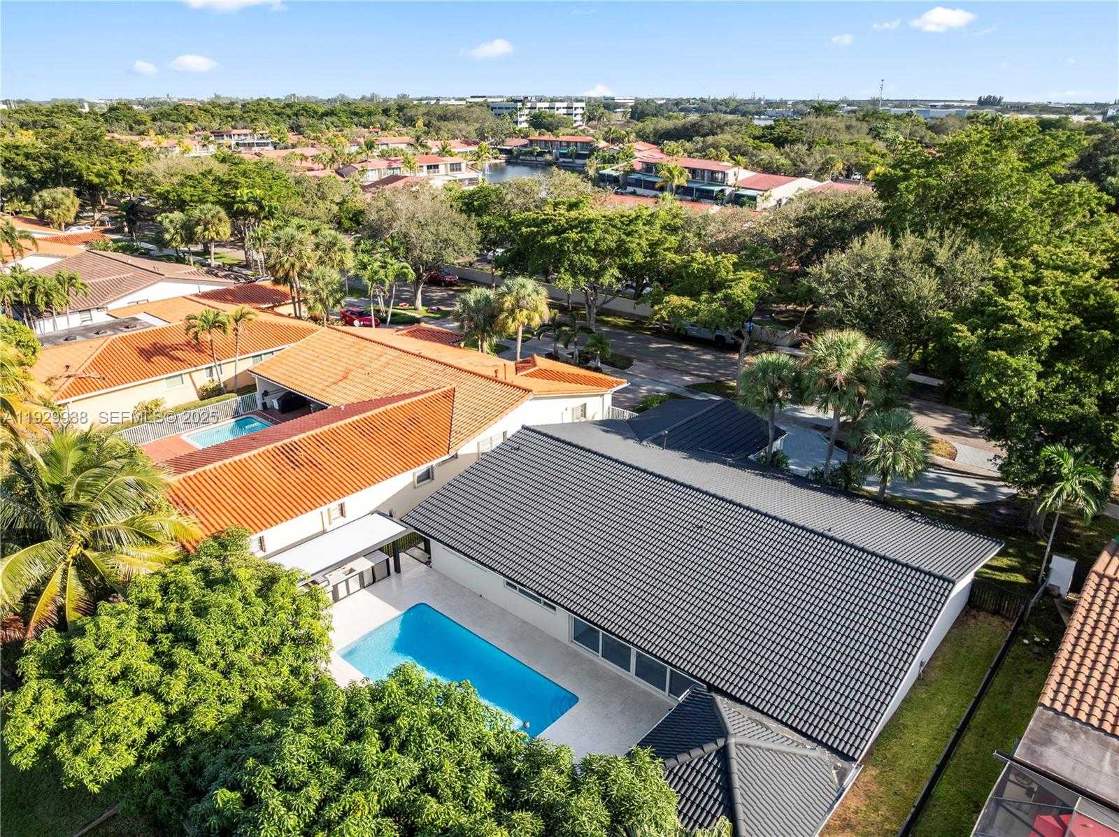 Imagen de Pequeño Objeto