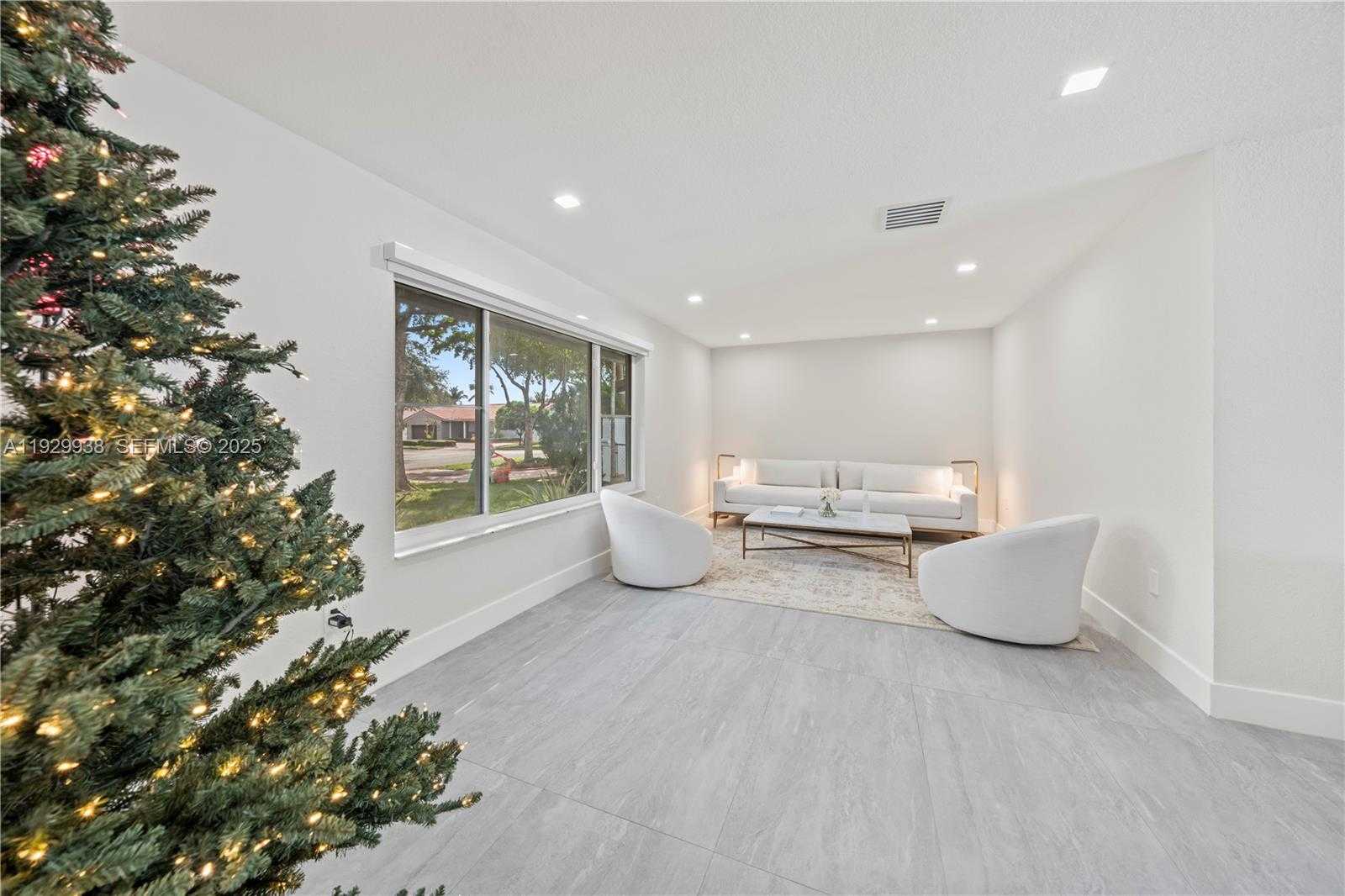 Imagen de Pequeño Objeto