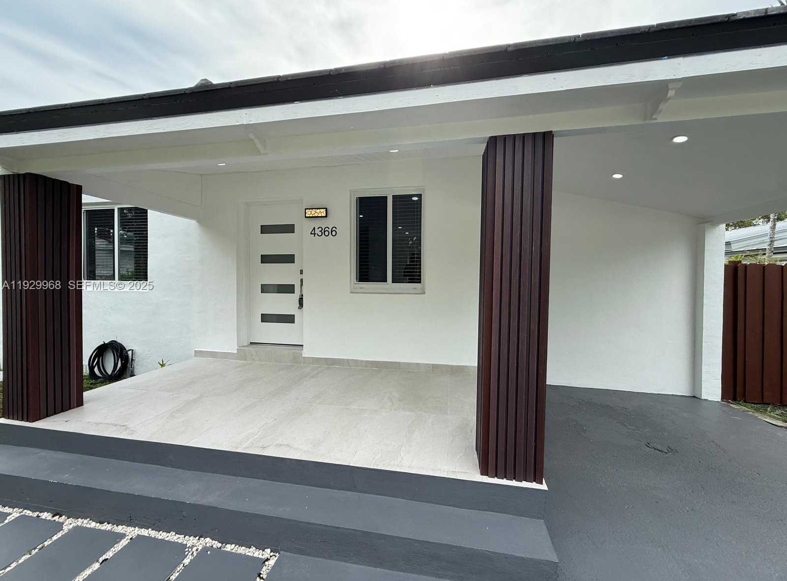 Small Image of 4366 SOUTH WEST 5TH TER, Miami Number 3