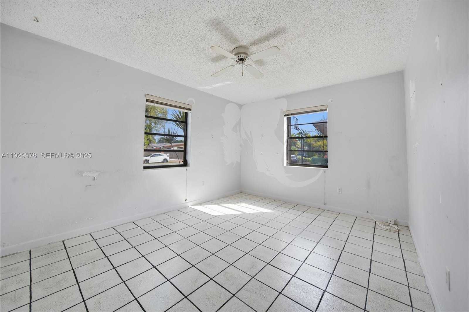 Small Image of 10730 SOUTH WEST 51ST DR, Miami Number 14