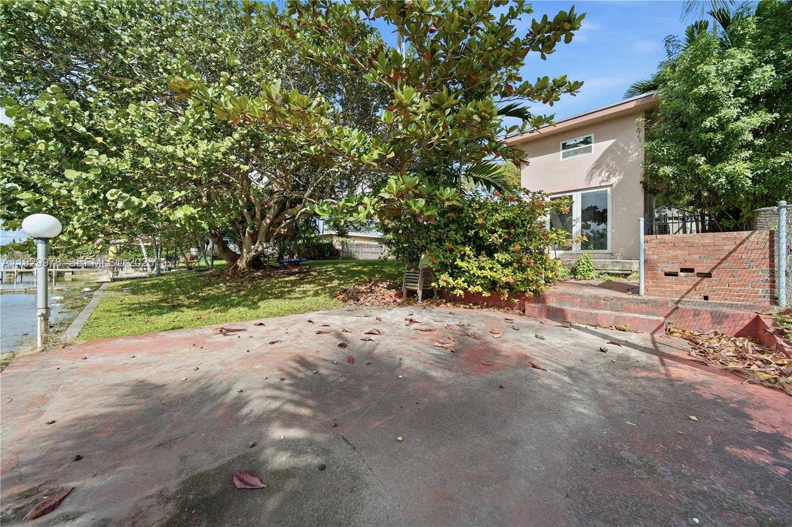 Small Image of 10730 SOUTH WEST 51ST DR, Miami Number 16