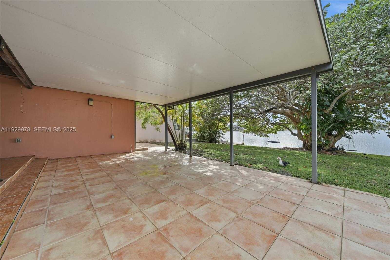 Small Image of 10730 SOUTH WEST 51ST DR, Miami Number 26