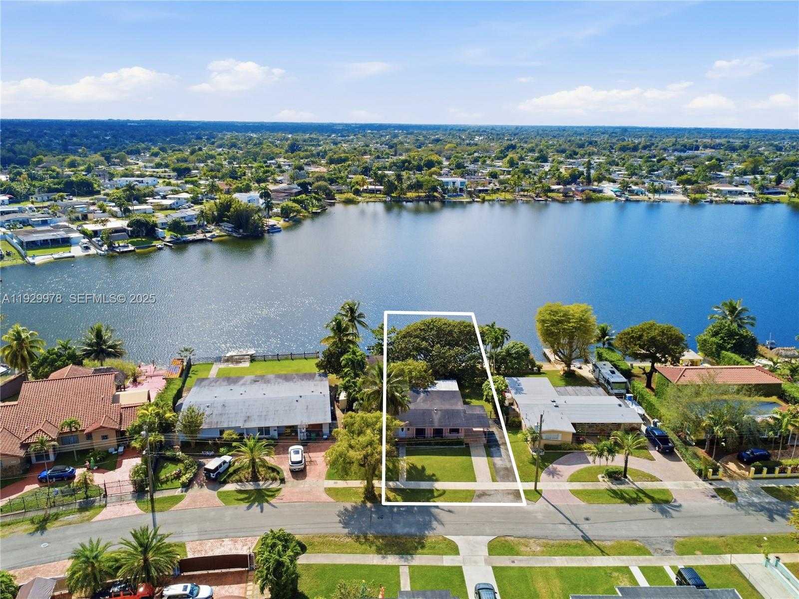 Small Image of 10730 SOUTH WEST 51ST DR, Miami Number 35