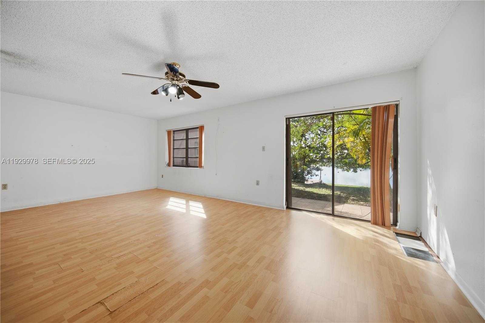 Small Image of 10730 SOUTH WEST 51ST DR, Miami Number 8