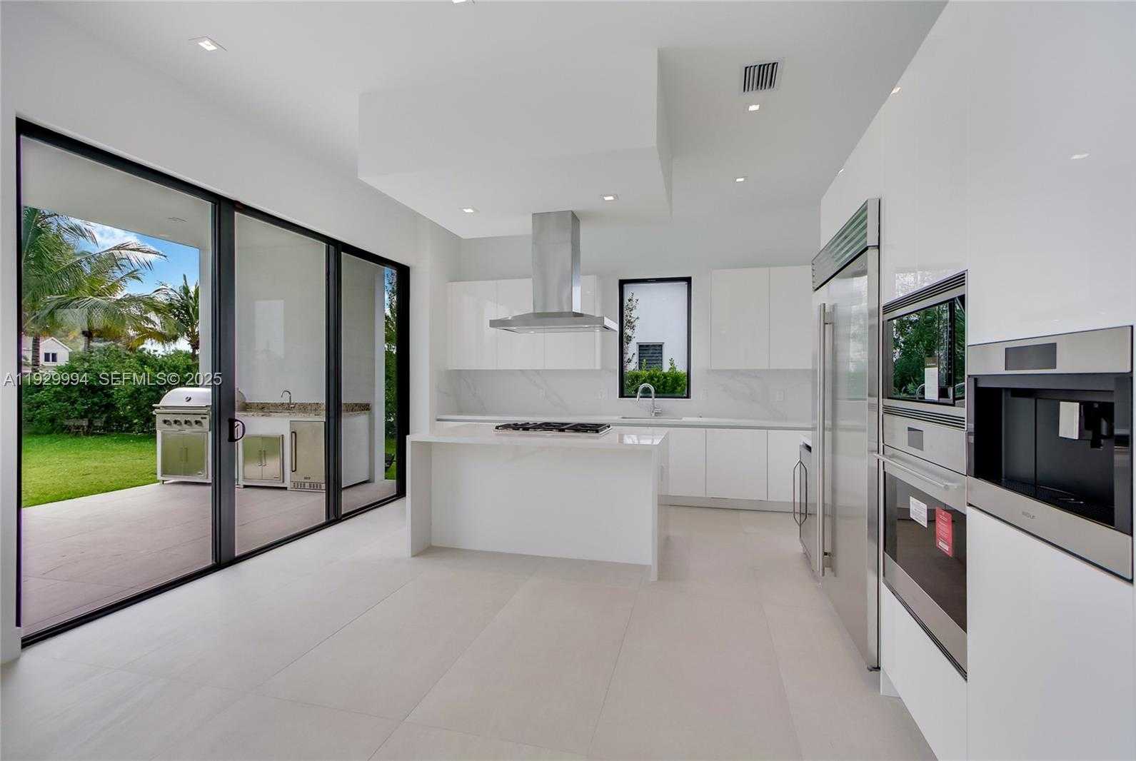 Small Image of 16492 SOUTH BOTANIKO DR S, Weston Number 11