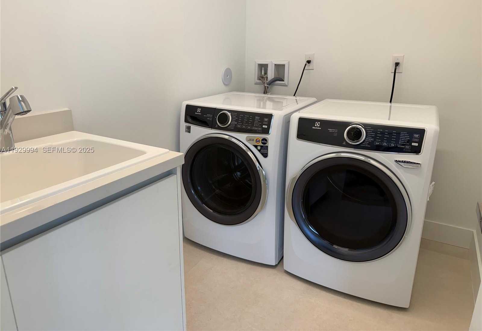 Small Image of 16492 SOUTH BOTANIKO DR S, Weston Number 34