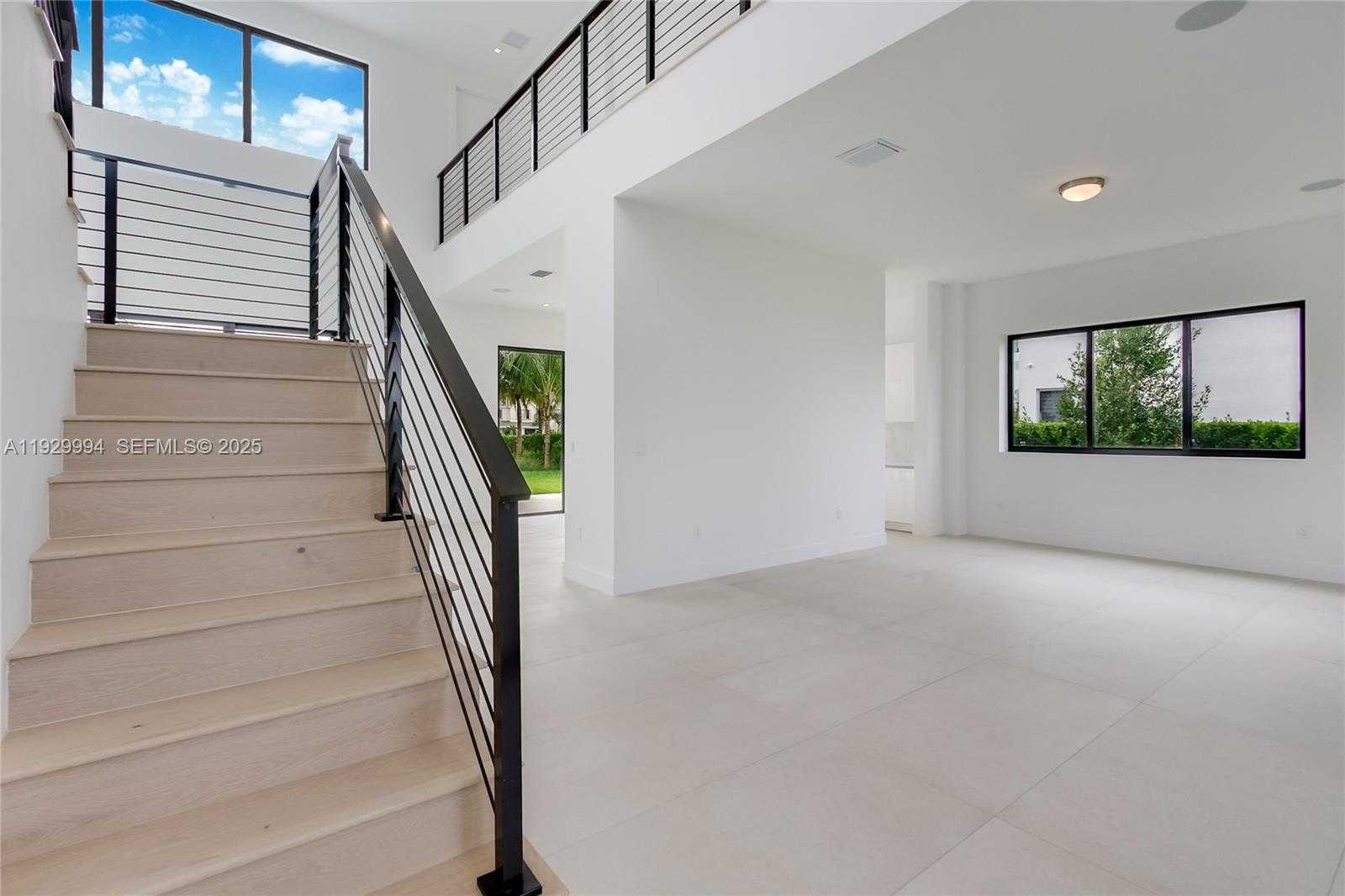 Small Image of 16492 SOUTH BOTANIKO DR S, Weston Number 7