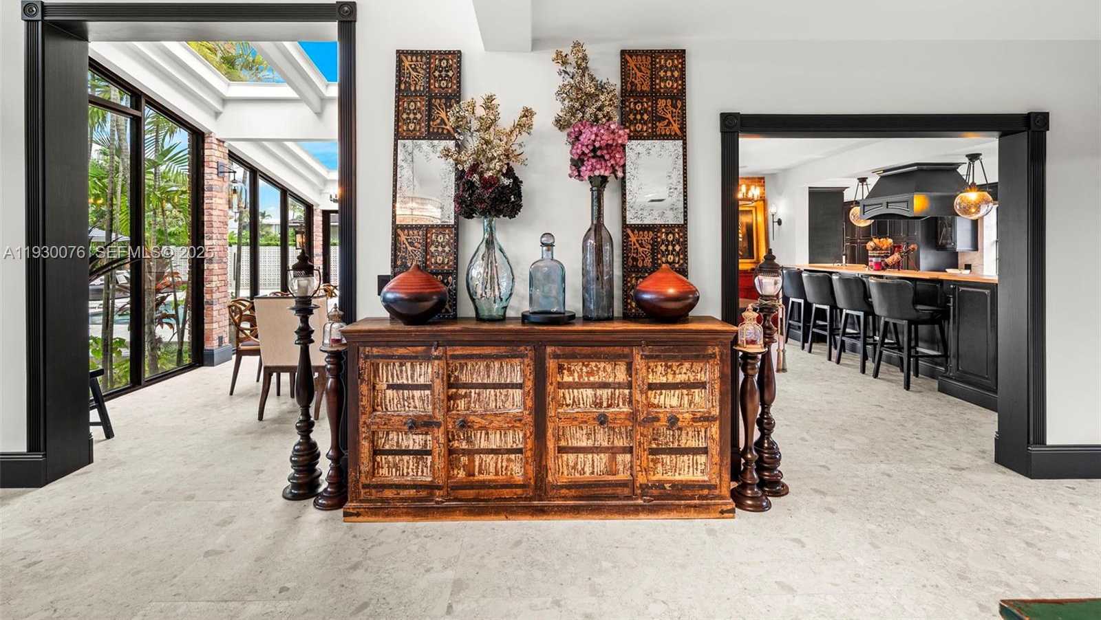 Small Image of 980 BELLE MEADE ISLAND DR, Miami Number 23