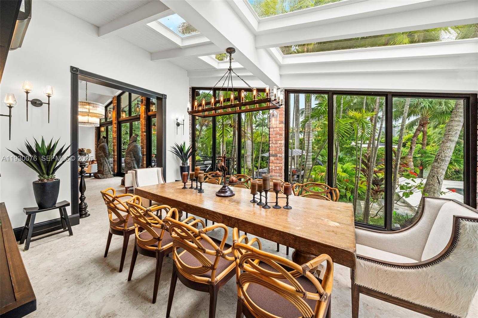 Small Image of 980 BELLE MEADE ISLAND DR, Miami Number 26