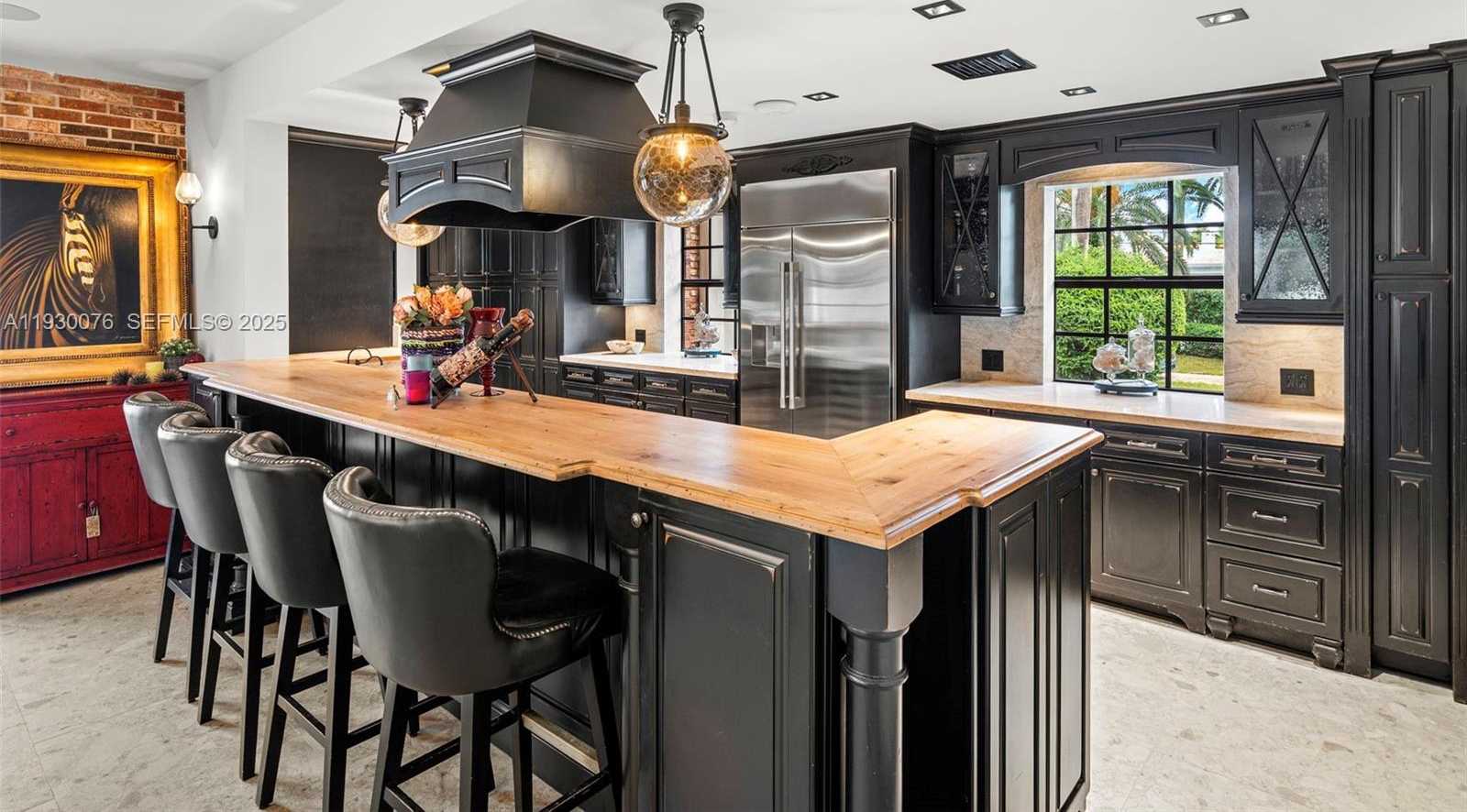 Small Image of 980 BELLE MEADE ISLAND DR, Miami Number 30