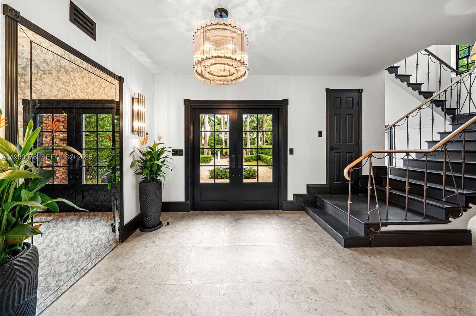 Small Image of 980 BELLE MEADE ISLAND DR, Miami Number 38