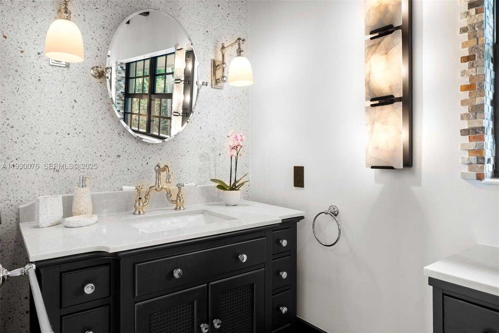 Small Image of 980 BELLE MEADE ISLAND DR, Miami Number 53