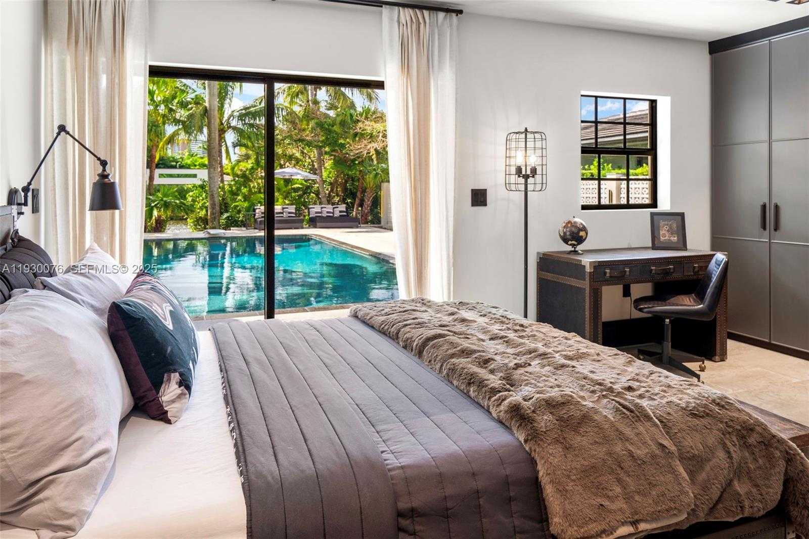 Small Image of 980 BELLE MEADE ISLAND DR, Miami Number 58