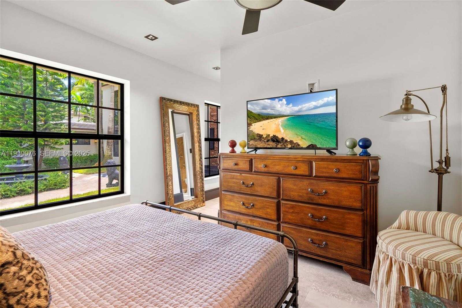 Small Image of 980 BELLE MEADE ISLAND DR, Miami Number 64