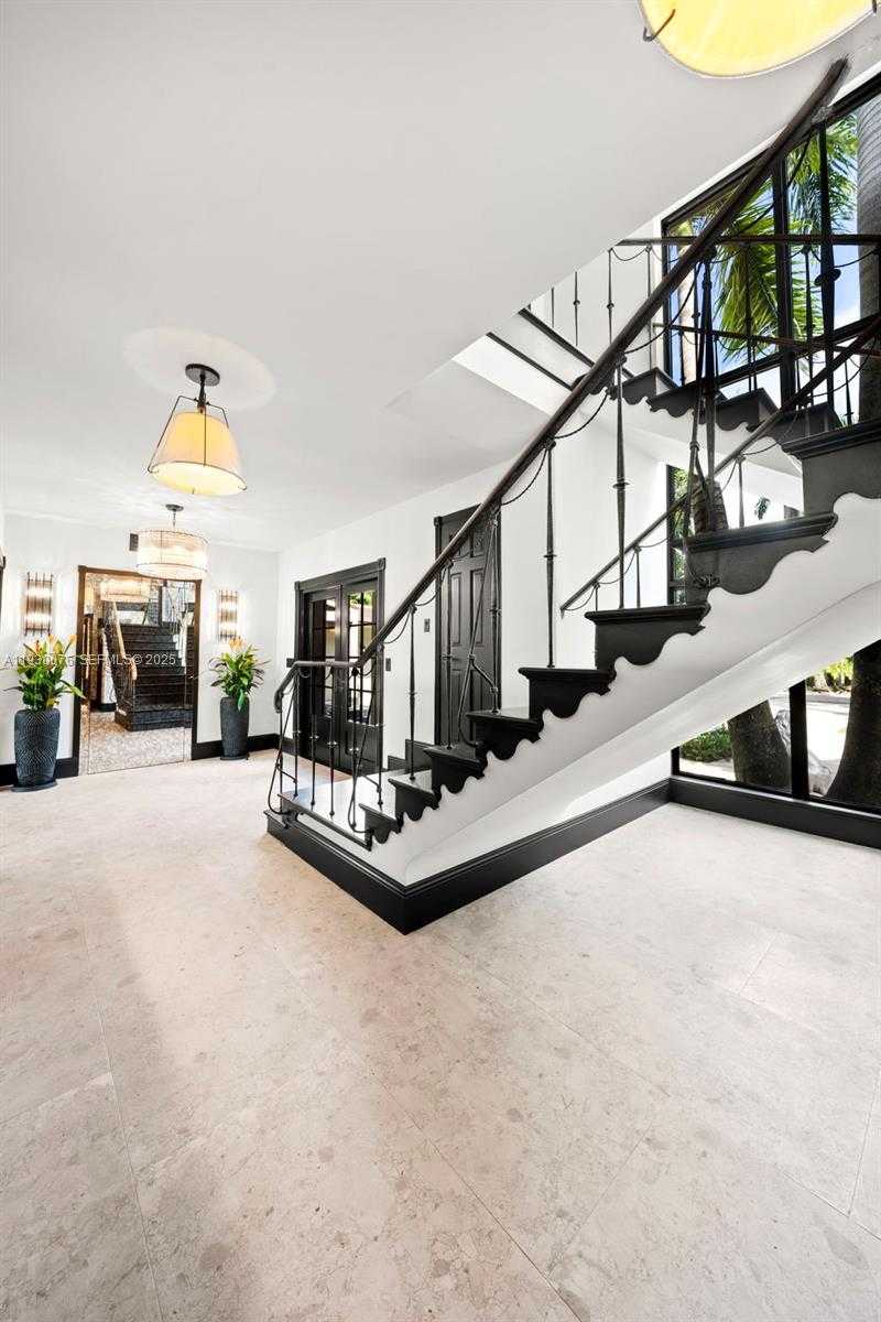 Small Image of 980 BELLE MEADE ISLAND DR, Miami Number 69