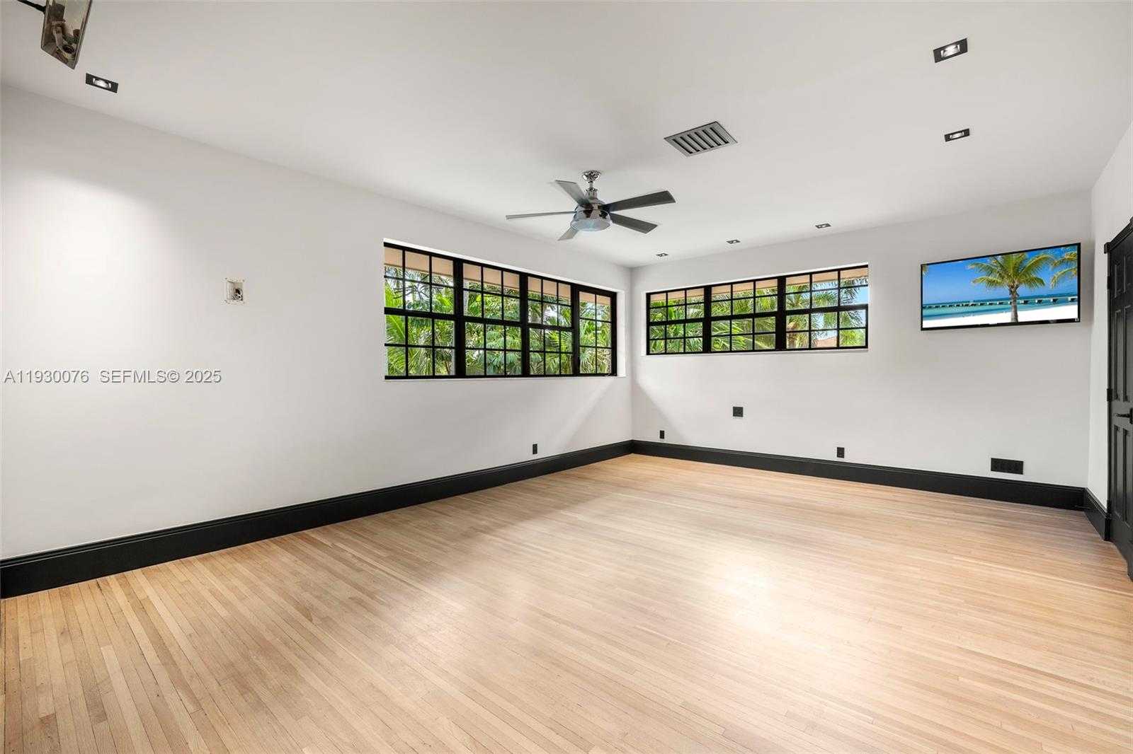 Small Image of 980 BELLE MEADE ISLAND DR, Miami Number 72