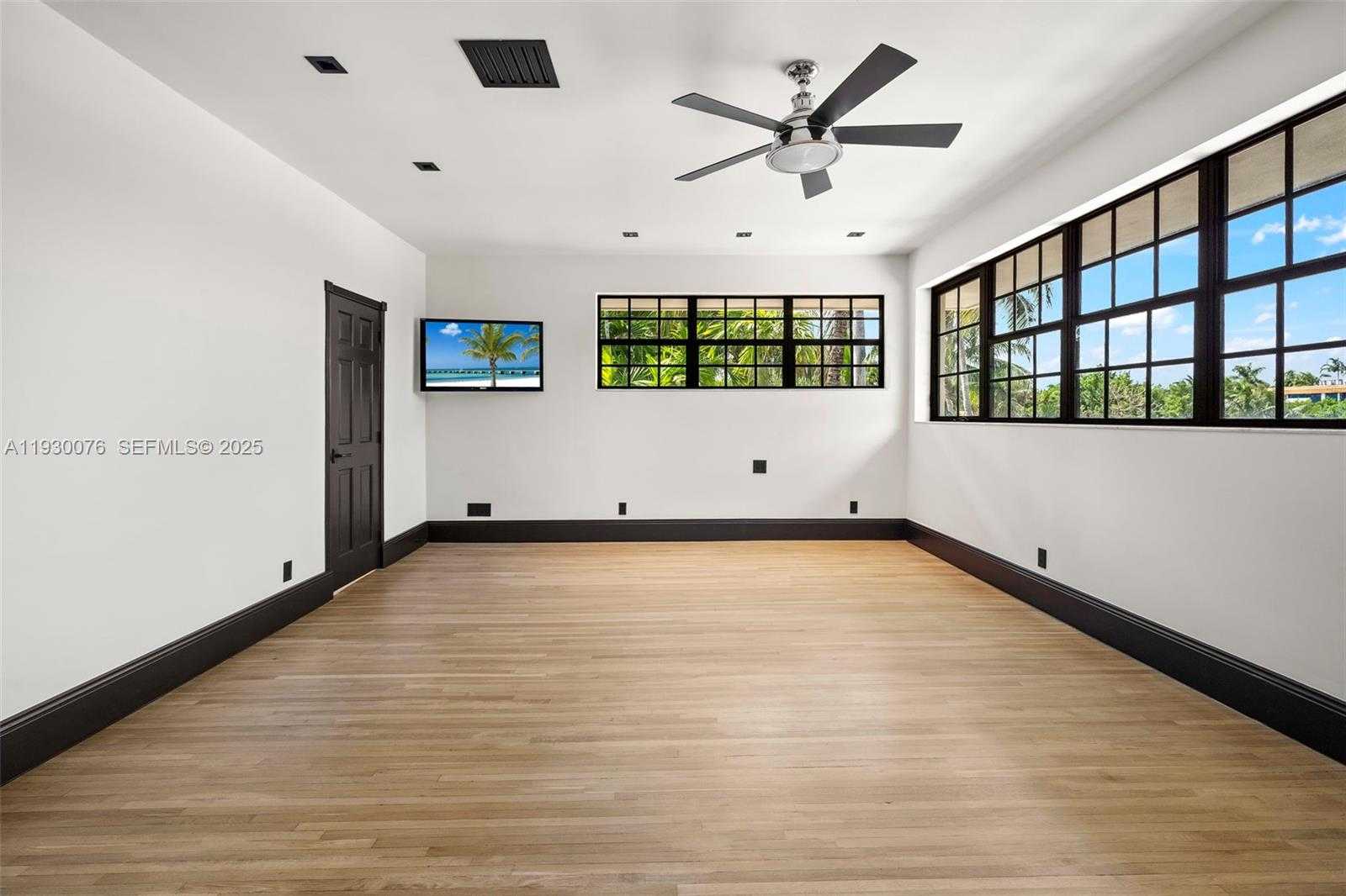 Small Image of 980 BELLE MEADE ISLAND DR, Miami Number 78